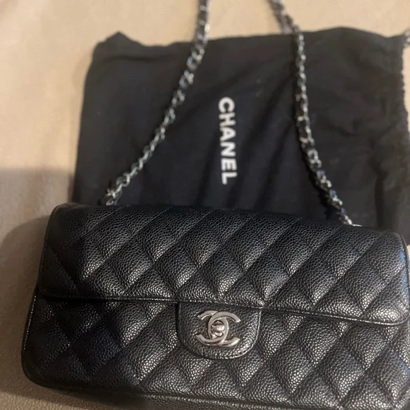 Chanel east west bag - Picture 2 of 7